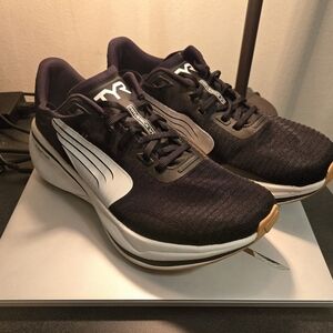 TYR Maverick V1 Runner - US Mens 10